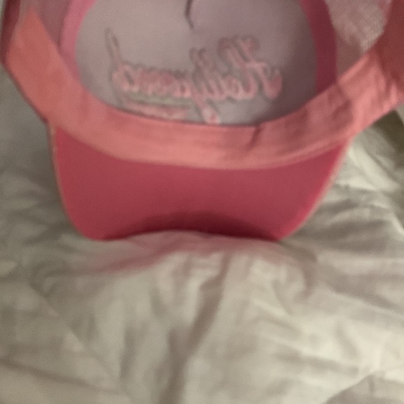 ‘Hollywood’ pink glitter trucker hat ✨ - Picture 3 of 7